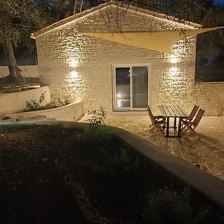 Holiday home Chrisanthi's